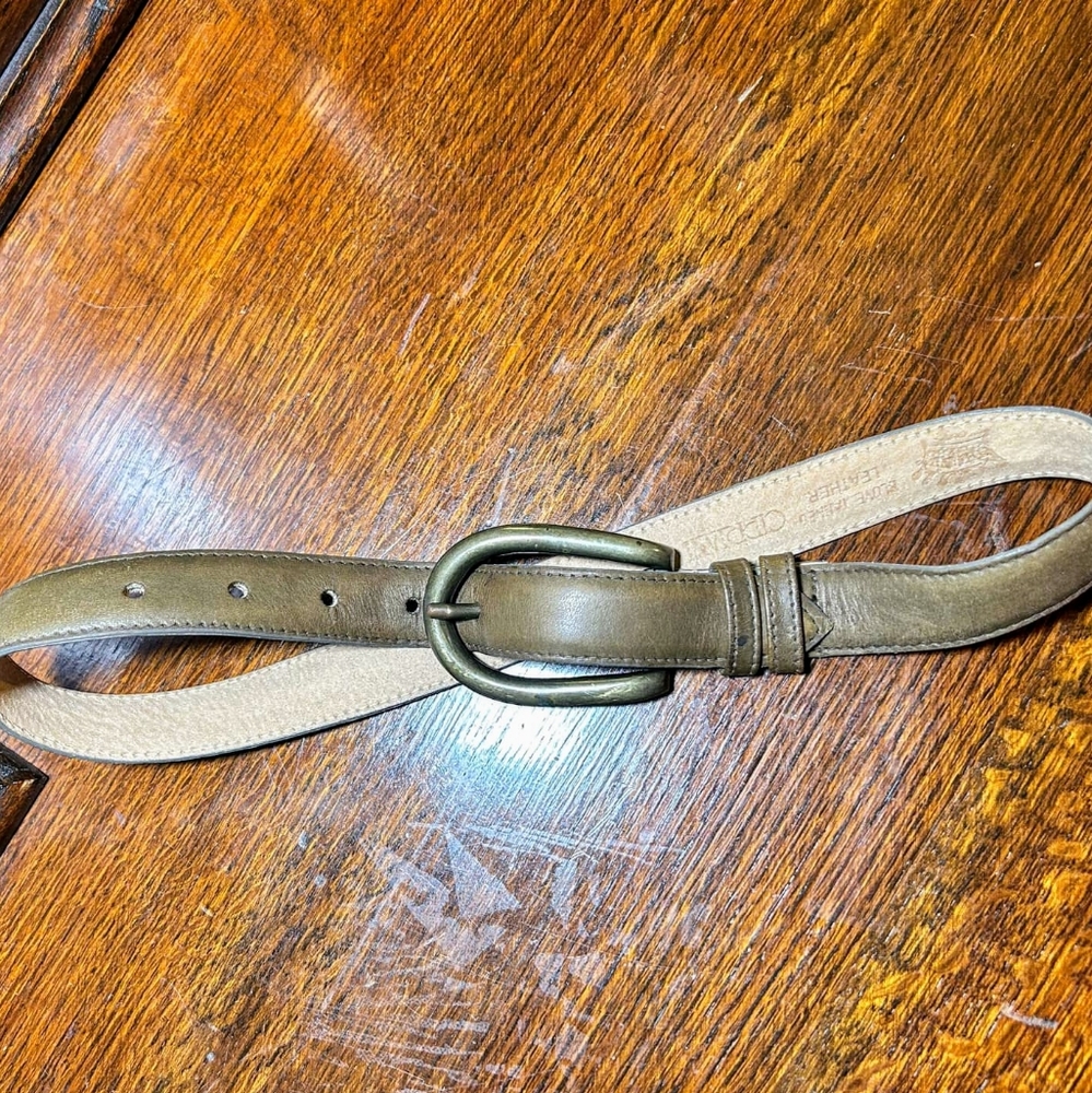Cipriani Premium glove leather olive green belt size small - Picture 4 of 8